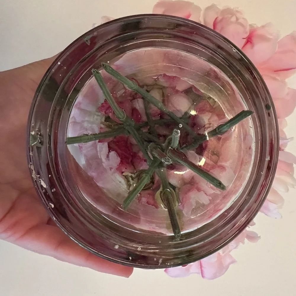 FAUX PINK PEONIES IN GLASS VASE‎